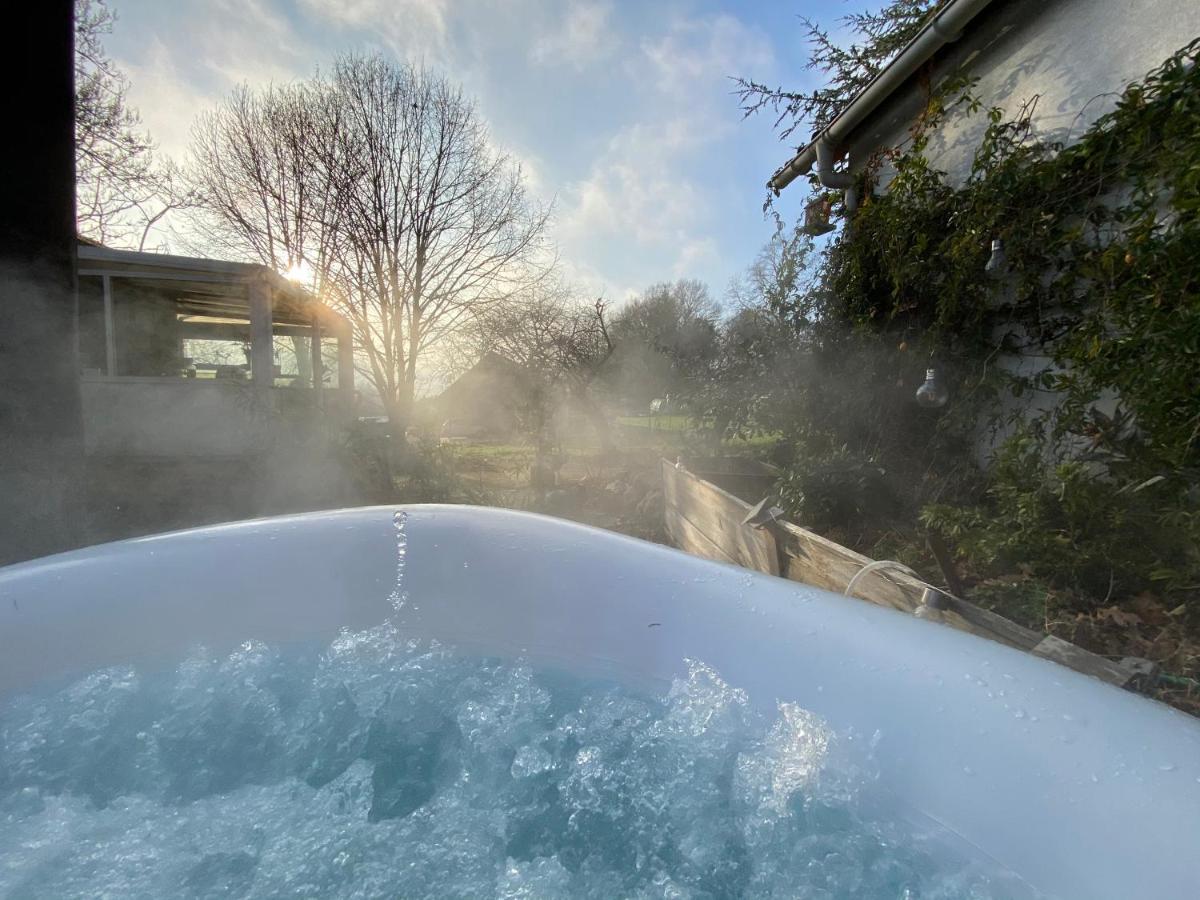 Cottage-Gite & Jacuzzi - Chez Flo & Marc Chouzy-sur-Cisse Exterior photo